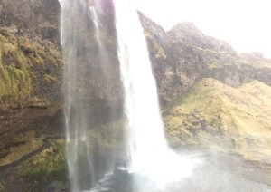View of the path that runs behind the waterfall
