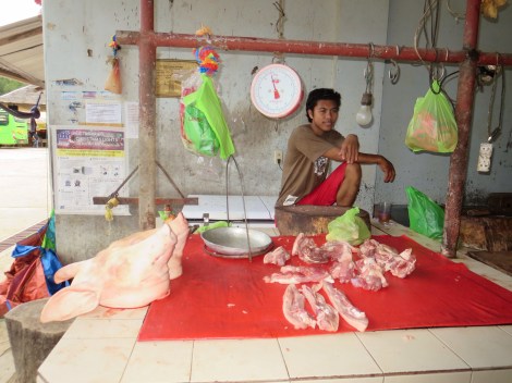 at the market, we had the option to buy a pig head, we opted to buy fruit instead