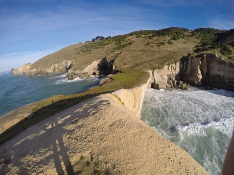 tunnel beach