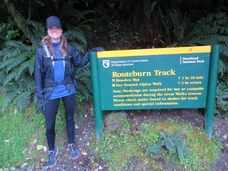 the obligatory pre-hike sign picture